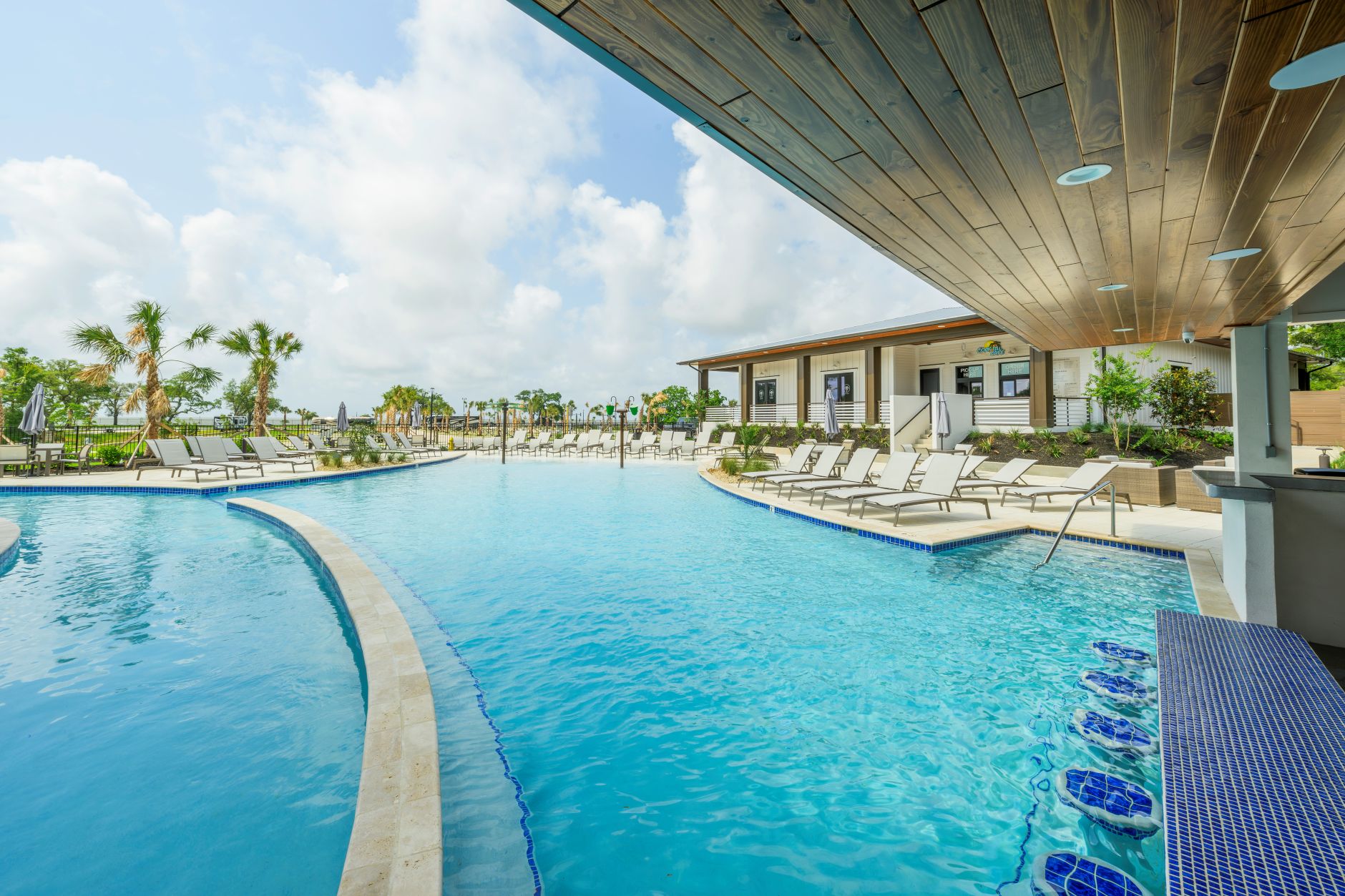 Swim Up Bar Swim up bar